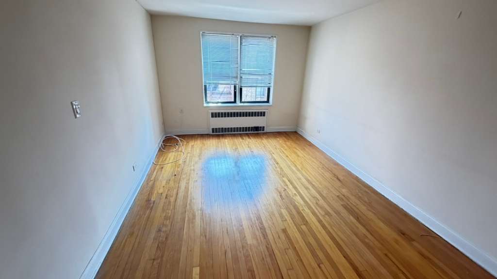 Apartment 77th Street Queens, NY 11372, MLS-RD5711-11