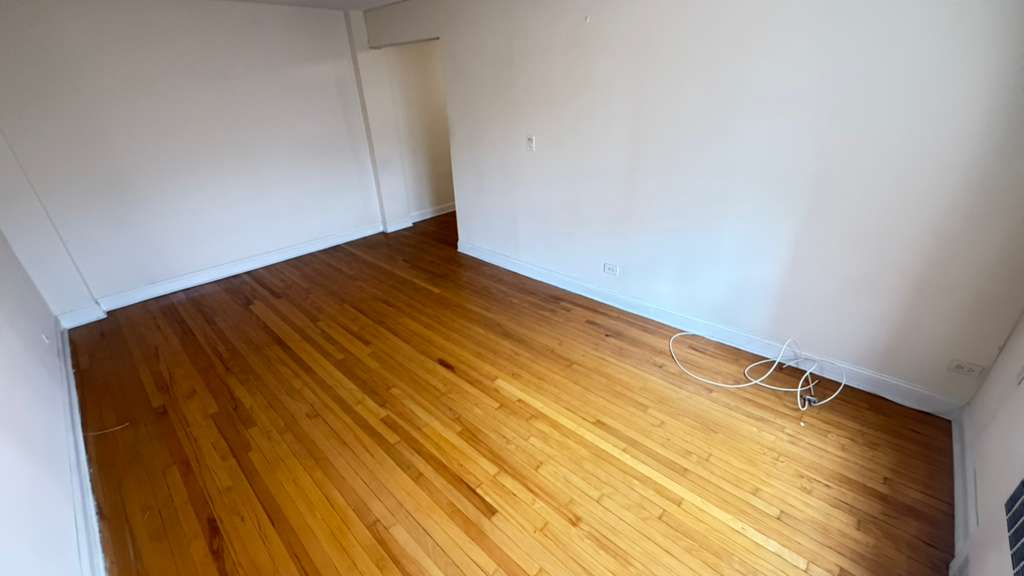 Apartment 77th Street Queens, NY 11372, MLS-RD5711-13