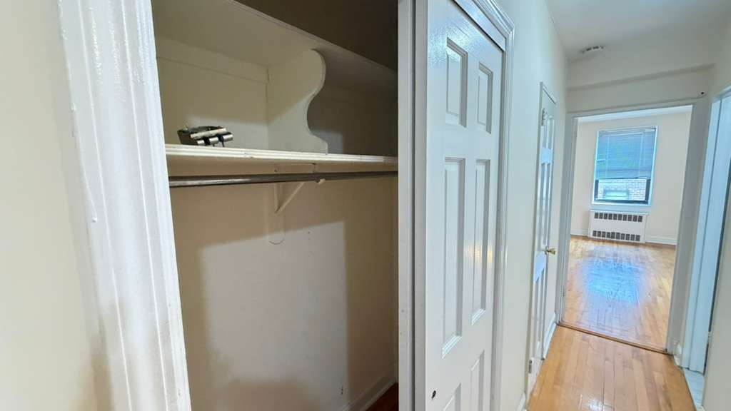 Apartment 77th Street Queens, NY 11372, MLS-RD5711-15