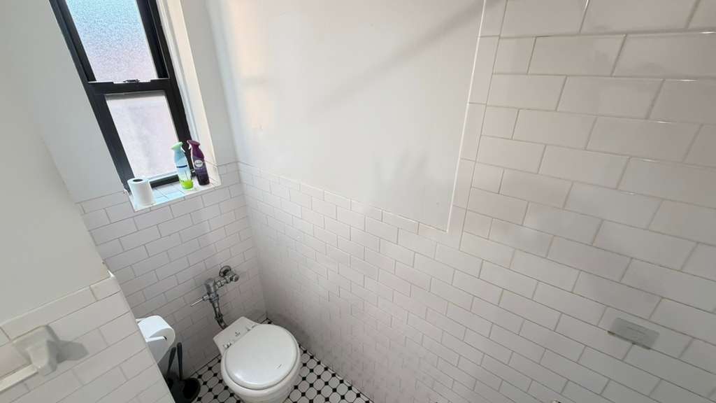 Apartment 77th Street Queens, NY 11372, MLS-RD5711-17