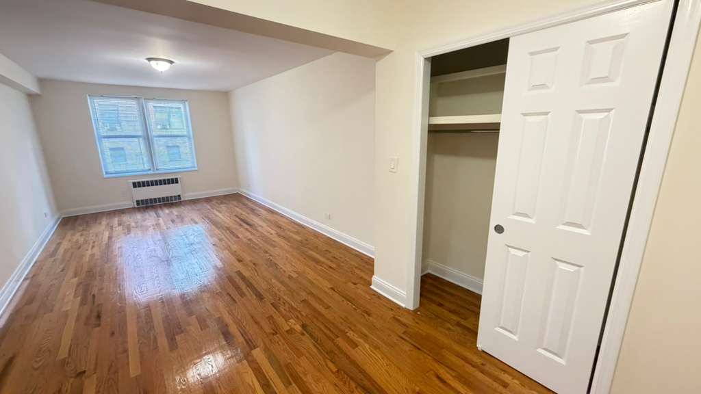 Apartment 77th Street Queens, NY 11372, MLS-RD5712-9