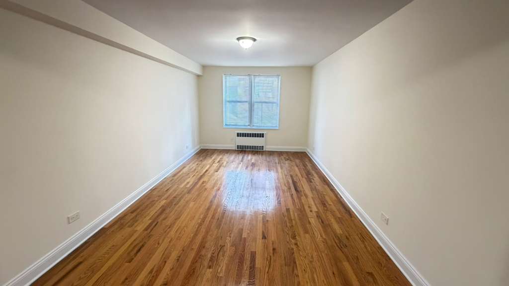 Apartment 77th Street Queens, NY 11372, MLS-RD5712-11