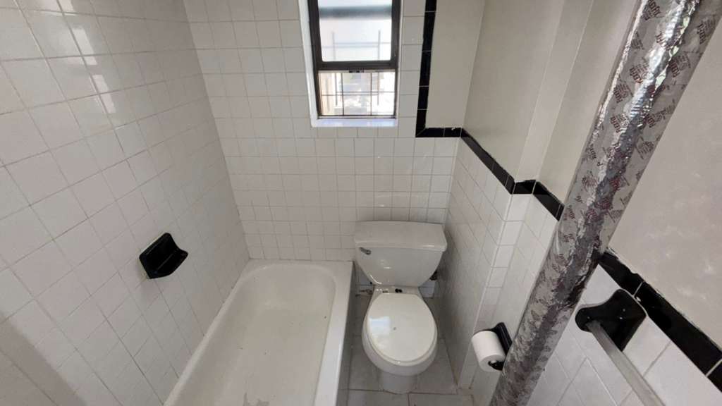 Apartment 35th Avenue  Queens, NY 11372, MLS-RD5713-14
