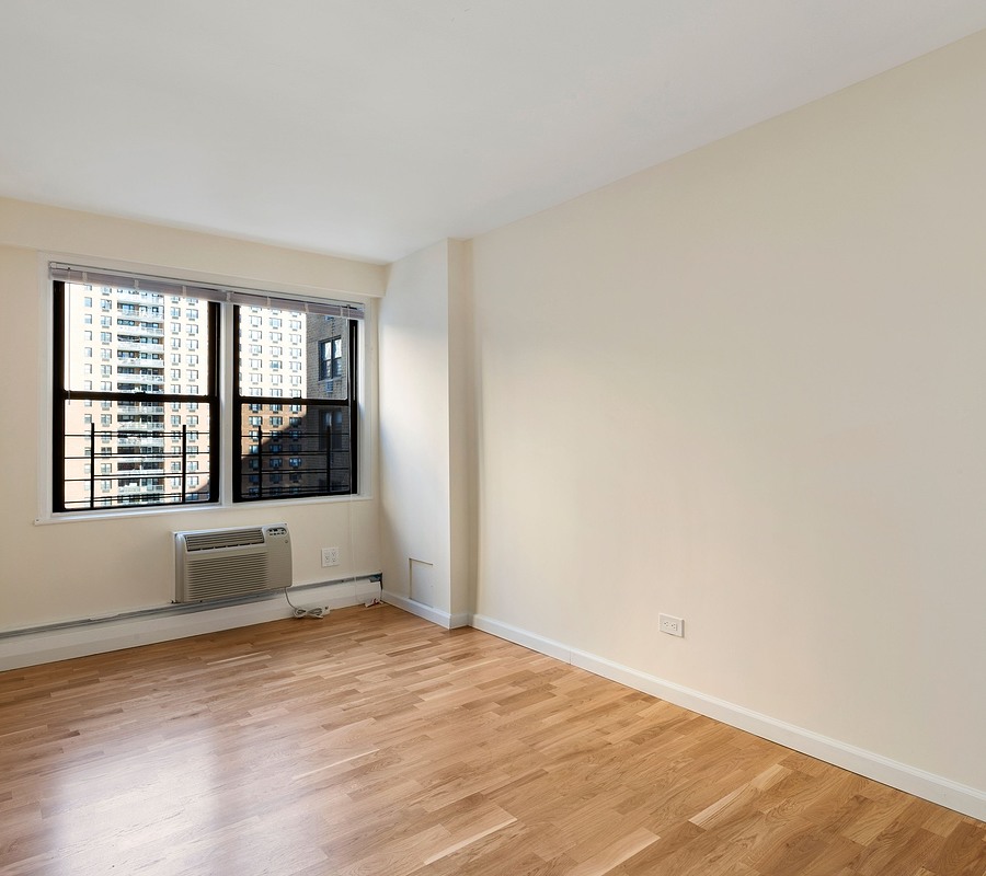 Apartment 57th Avenue  Queens, NY 11368, MLS-RD5721-4