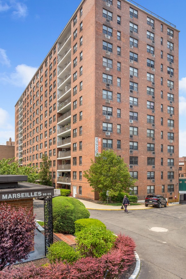 Apartment 67th Avenue  Queens, NY 11374, MLS-RD5728-2