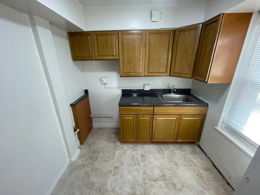 Apartment Village Road Queens, NY 11435, MLS-RD5733-5