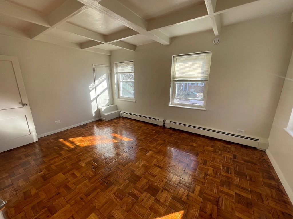Apartment Village Road Queens, NY 11435, MLS-RD5733-6