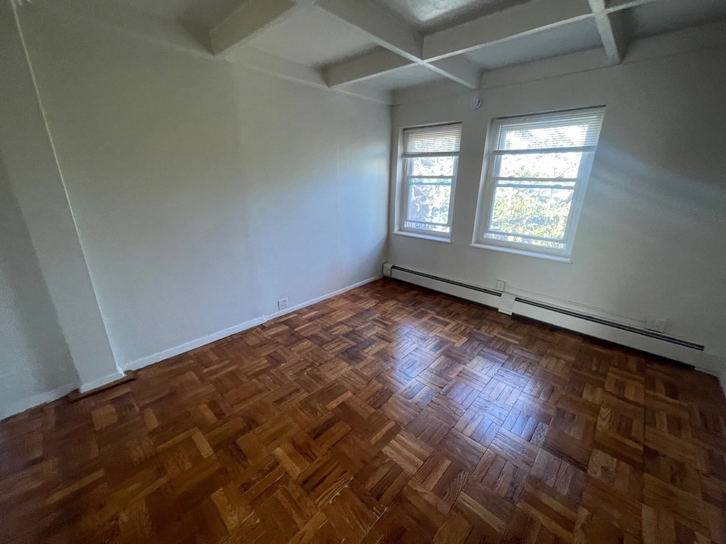 Apartment Village Road Queens, NY 11435, MLS-RD5733-8