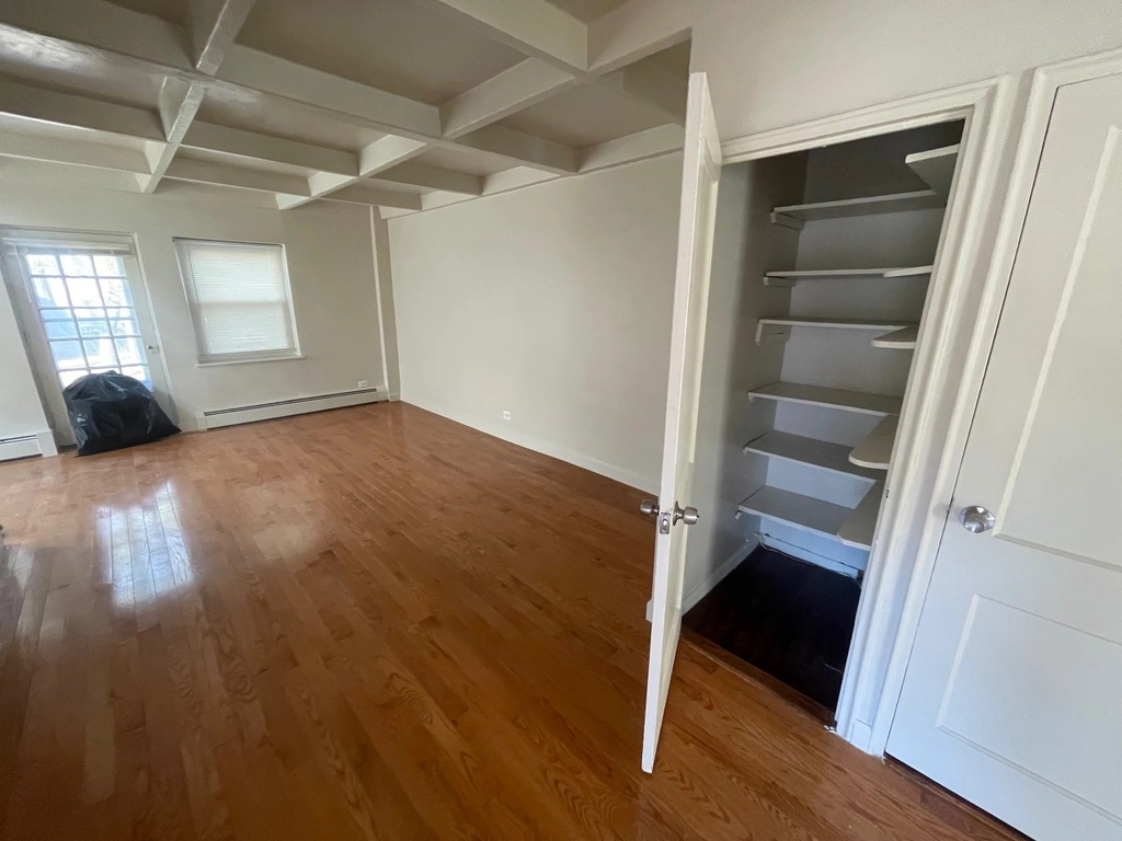 Apartment Village Road Queens, NY 11435, MLS-RD5733-12