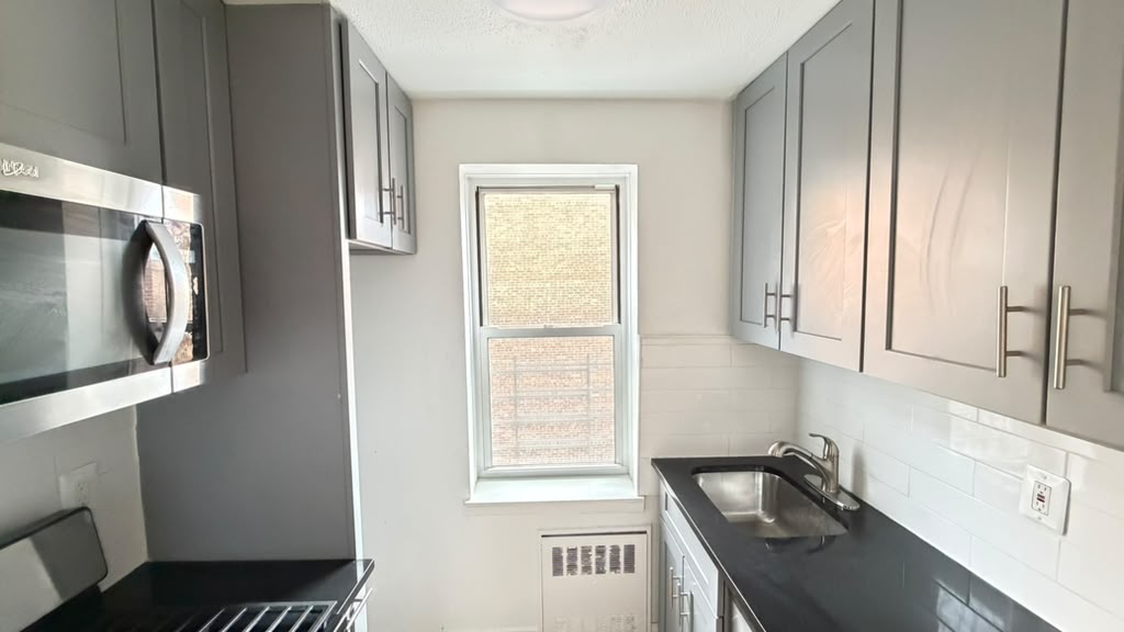 Apartment 118th Street  Queens, NY 11415, MLS-RD5734-2