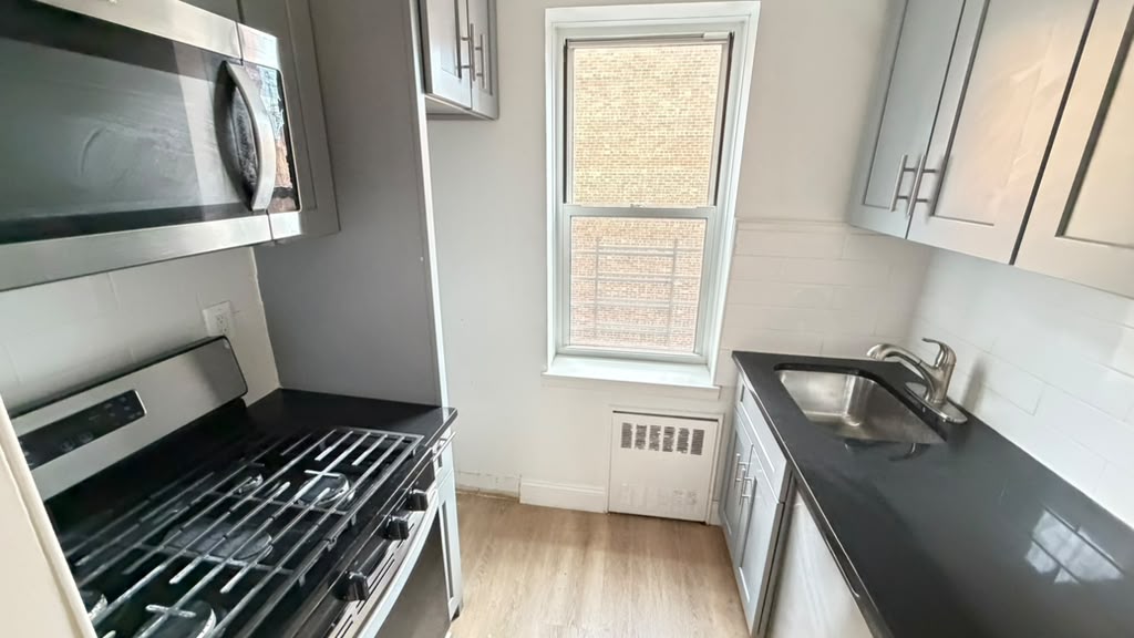 Apartment 118th Street  Queens, NY 11415, MLS-RD5734-3