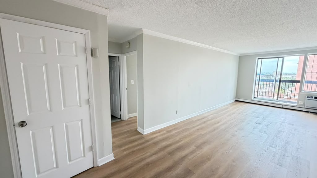 Apartment 34th Avenue  Queens, NY 11354, MLS-RD5735-6