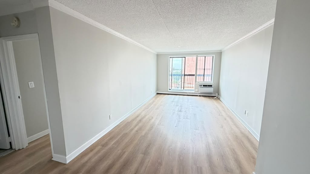 Apartment 34th Avenue  Queens, NY 11354, MLS-RD5735-8