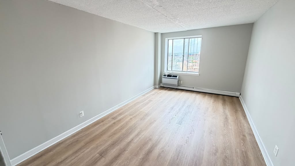 Apartment 34th Avenue  Queens, NY 11354, MLS-RD5735-14