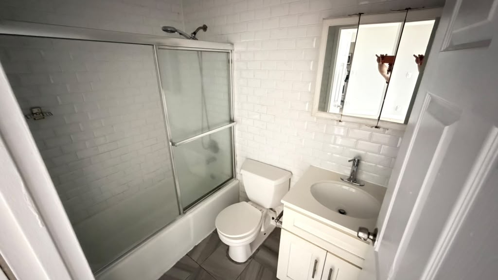 Apartment 34th Avenue  Queens, NY 11354, MLS-RD5735-15