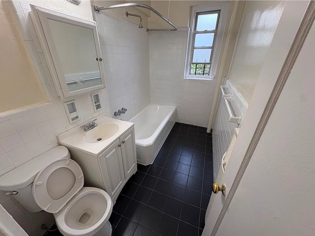 Apartment 118th Street   Queens, NY 11415, MLS-RD5751-8