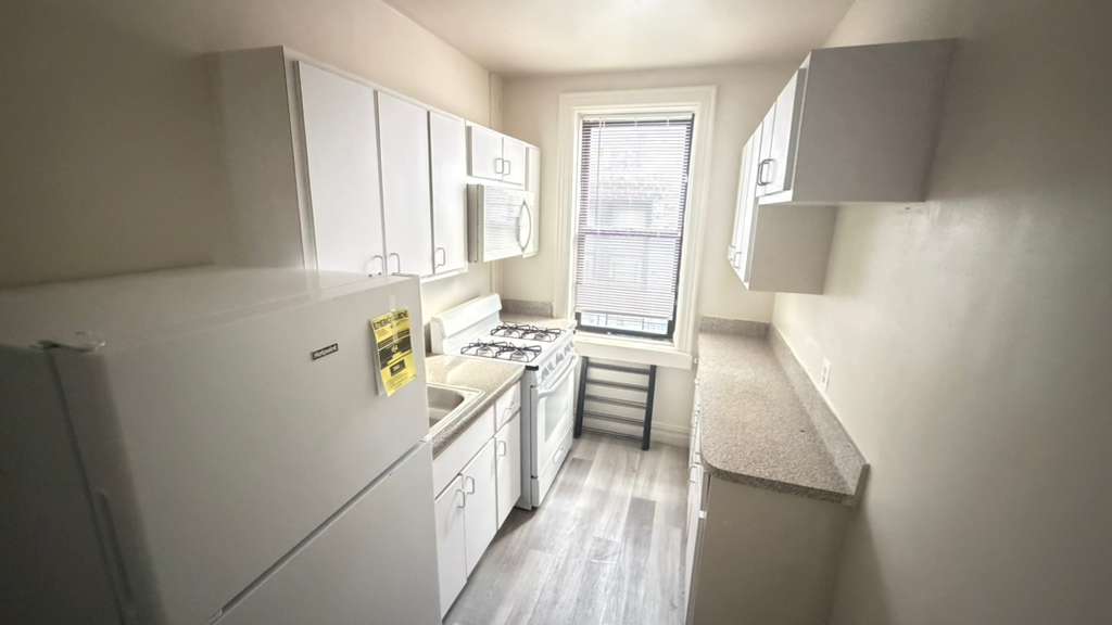 Apartment 35th Avenue Queens, NY 11372, MLS-RD5755-4