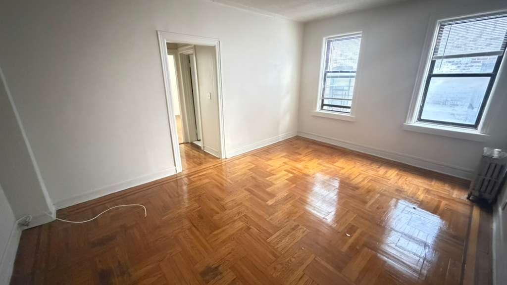 Apartment 35th Avenue Queens, NY 11372, MLS-RD5755-8