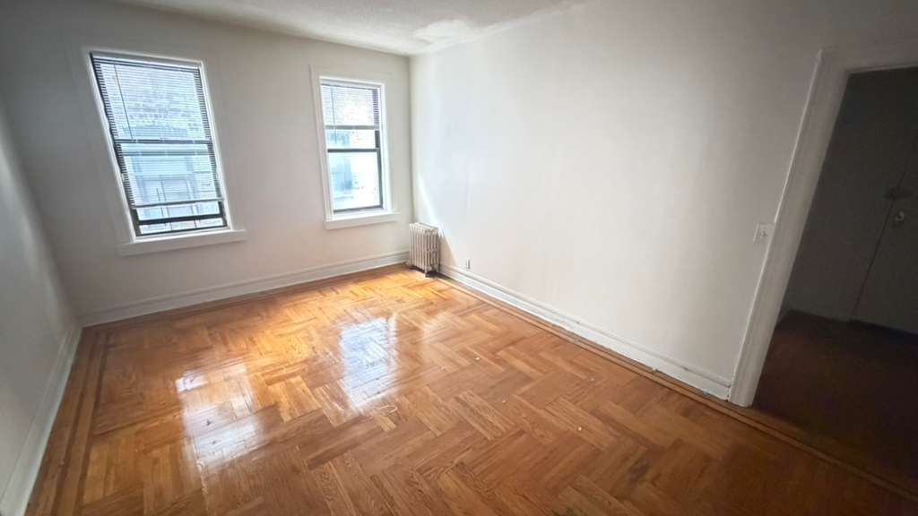 Apartment 35th Avenue Queens, NY 11372, MLS-RD5755-11
