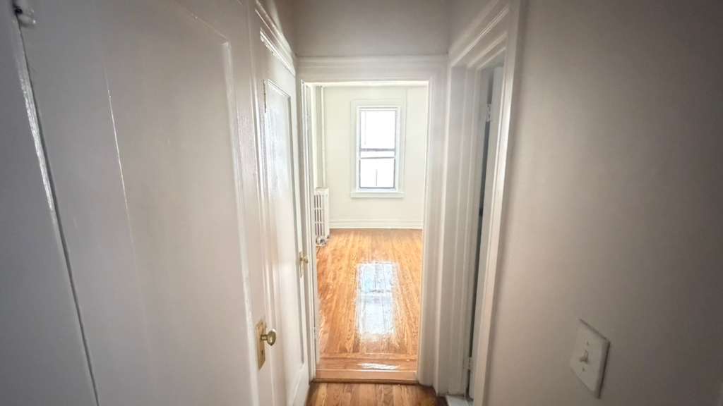 Apartment 35th Avenue Queens, NY 11372, MLS-RD5755-15