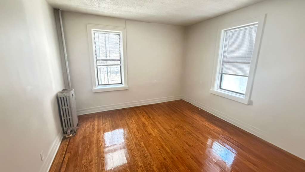 Apartment 35th Avenue Queens, NY 11372, MLS-RD5755-16