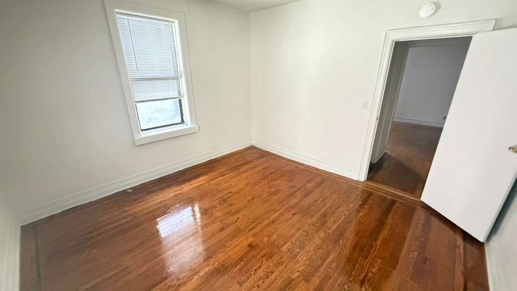 Apartment 35th Avenue Queens, NY 11372, MLS-RD5755-18