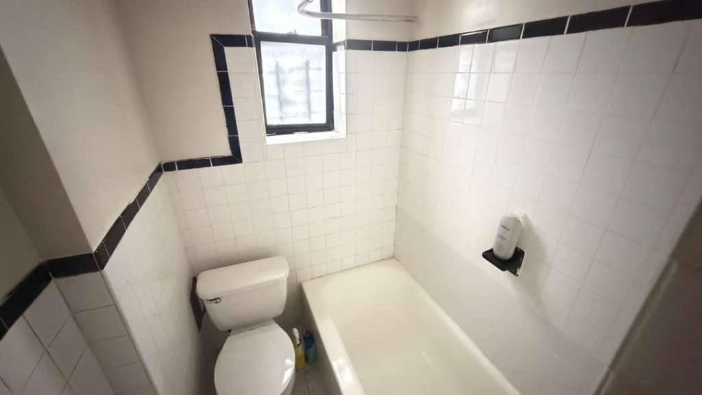Apartment 35th Avenue  Queens, NY 11372, MLS-RD5755-20