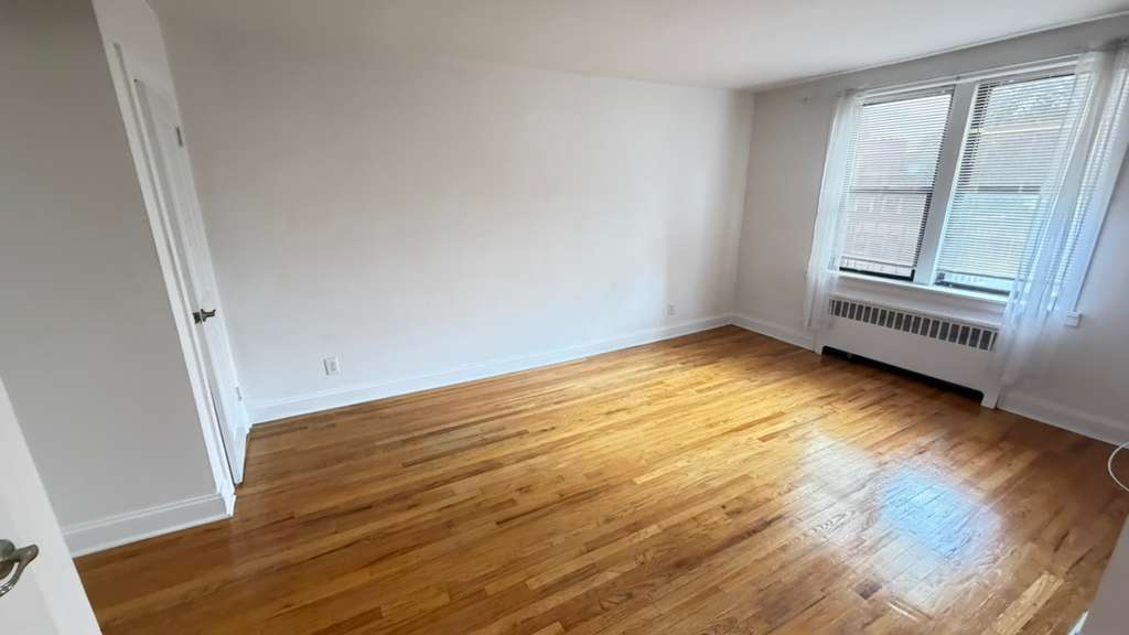 Apartment 113th Street Queens, NY 11375, MLS-RD5756-8