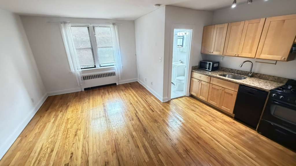 Apartment 113th Street Queens, NY 11375, MLS-RD5756-12