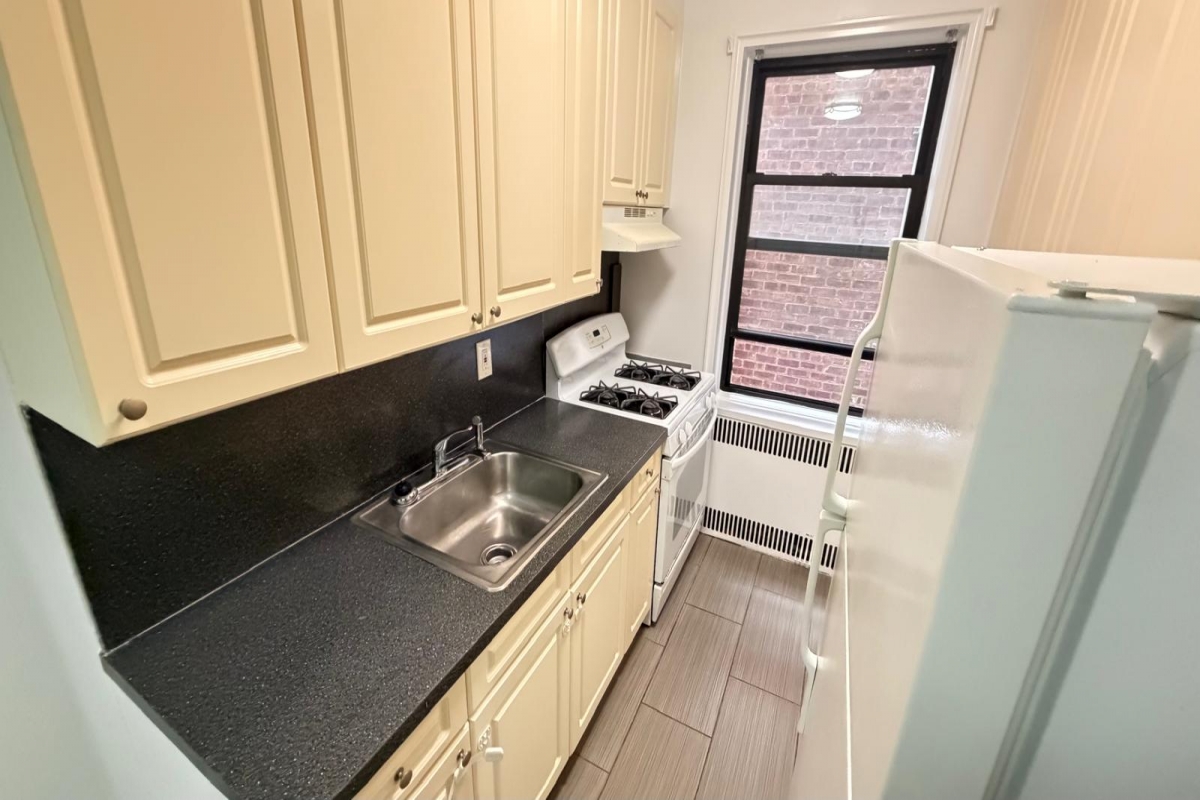 Apartment 167th Street Queens, NY 11358, MLS-RD5766-4