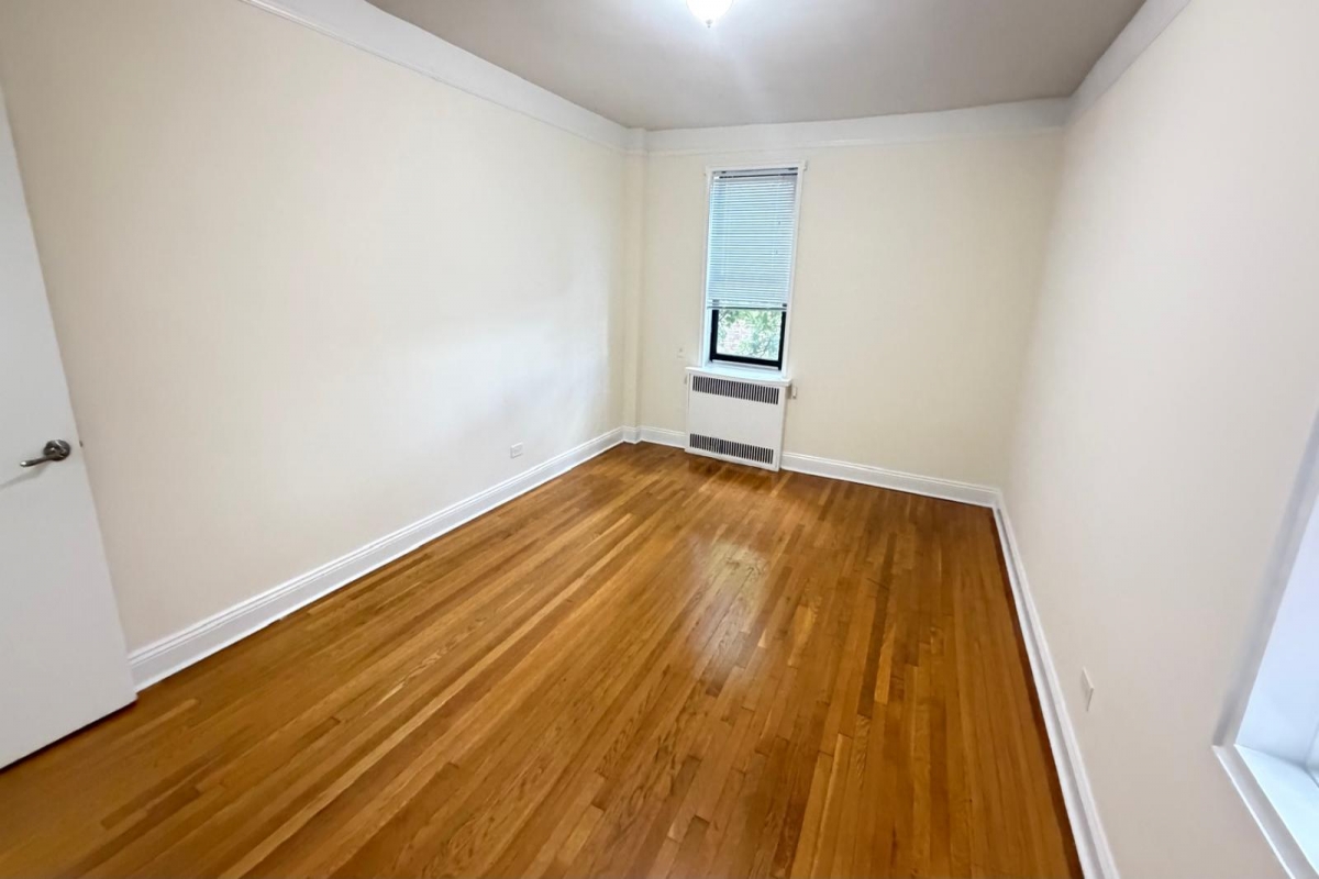 Apartment 167th Street Queens, NY 11358, MLS-RD5766-14