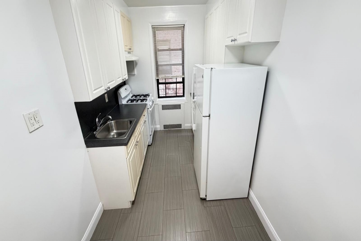 Apartment 167th Street  Queens, NY 11358, MLS-RD5767-2