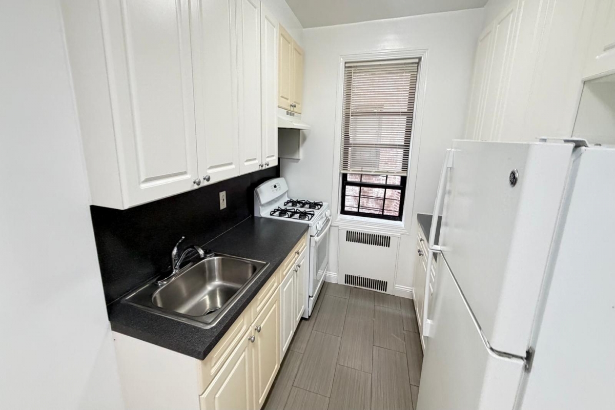 Apartment 167th Street  Queens, NY 11358, MLS-RD5767-5