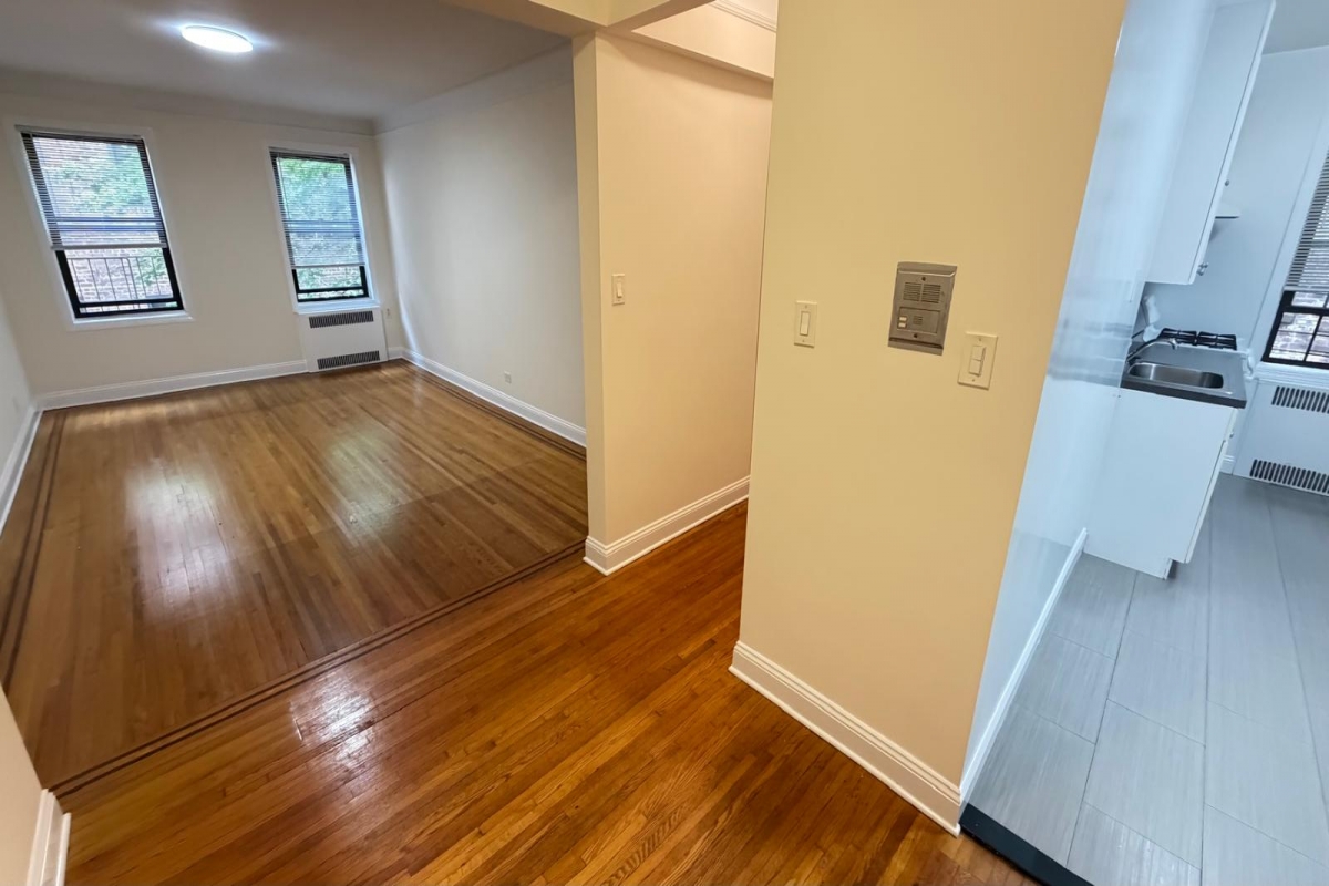 Apartment 167th Street  Queens, NY 11358, MLS-RD5767-8