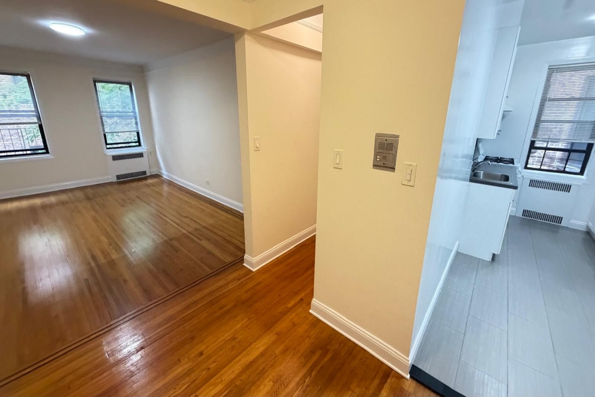 Apartment 167th Street  Queens, NY 11358, MLS-RD5767-9