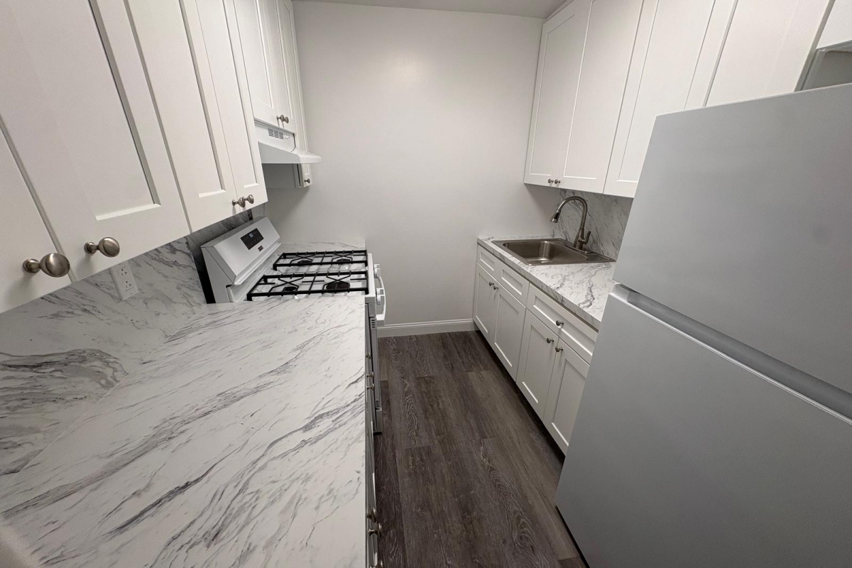 Apartment Ava Place Queens, NY 11432, MLS-RD5779-2
