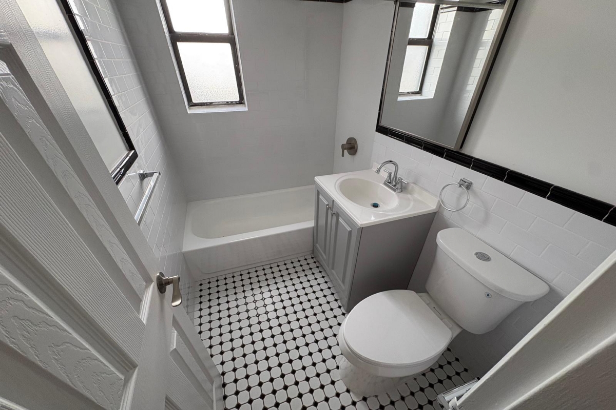 Apartment Ava Place Queens, NY 11432, MLS-RD5779-3