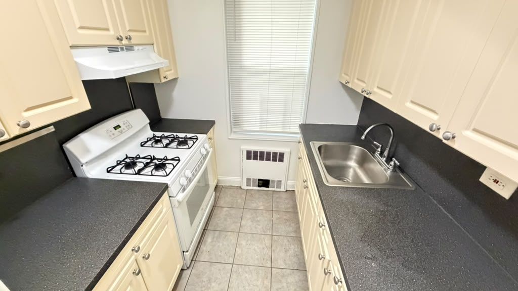 Apartment 77th Street Queens, NY 11372, MLS-RD5791-6