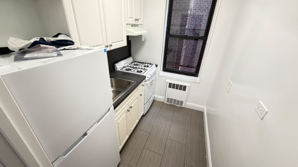 Apartment 77th Street Queens, NY 11372, MLS-RD5792-3