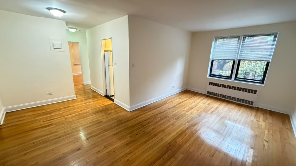 Apartment 77th Street Queens, NY 11372, MLS-RD5793-6