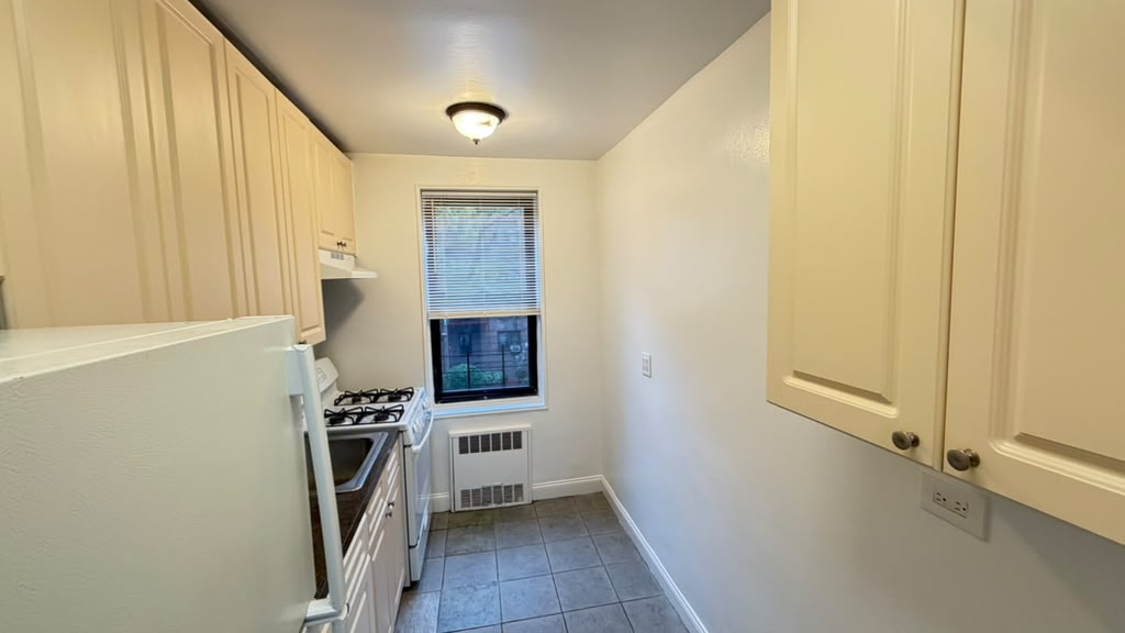 Apartment 77th Street Queens, NY 11372, MLS-RD5793-10