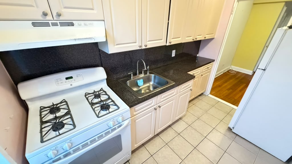 Apartment 77th Street Queens, NY 11372, MLS-RD5795-6