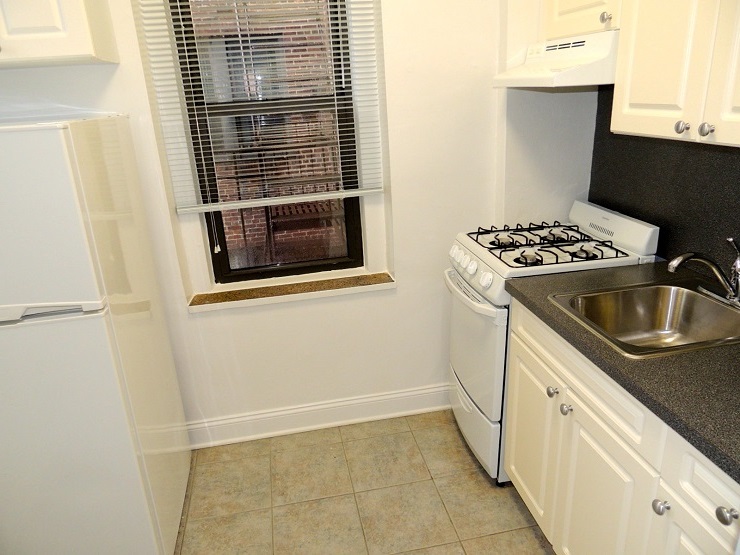 Apartment Ava Pl  Queens, NY 11432, MLS-RD925-6