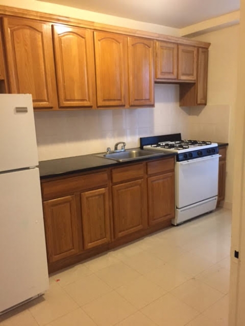 Apartment in Briarwood - Burden Crescent  Queens, NY 11435