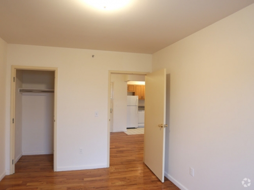 Apartment 31st Street  Queens, NY 11101, MLS-RD1169-2