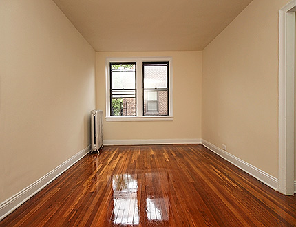 Apartment 47th Street  Queens, NY 11104, MLS-RD1289-2