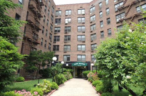 Condo in Forest Hills - Queens Blvd.  Queens, NY 11375