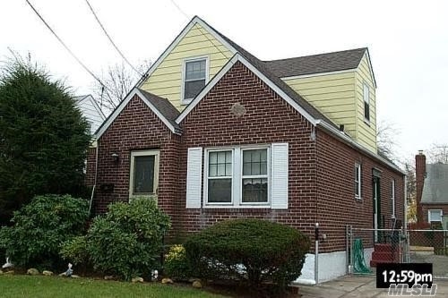 Single Family in Queens Village South - 116th Road  Queens, NY 11003