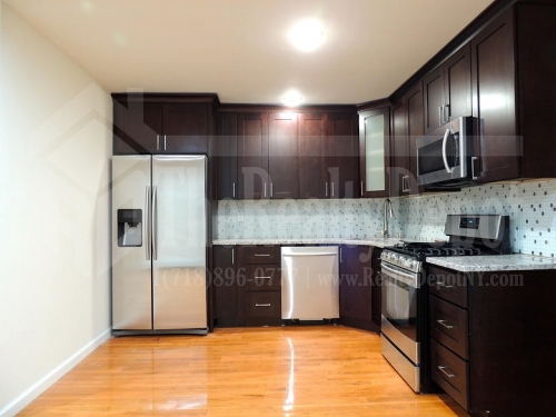 Apartment in Sunnyside - 46th St  Queens, NY 11104